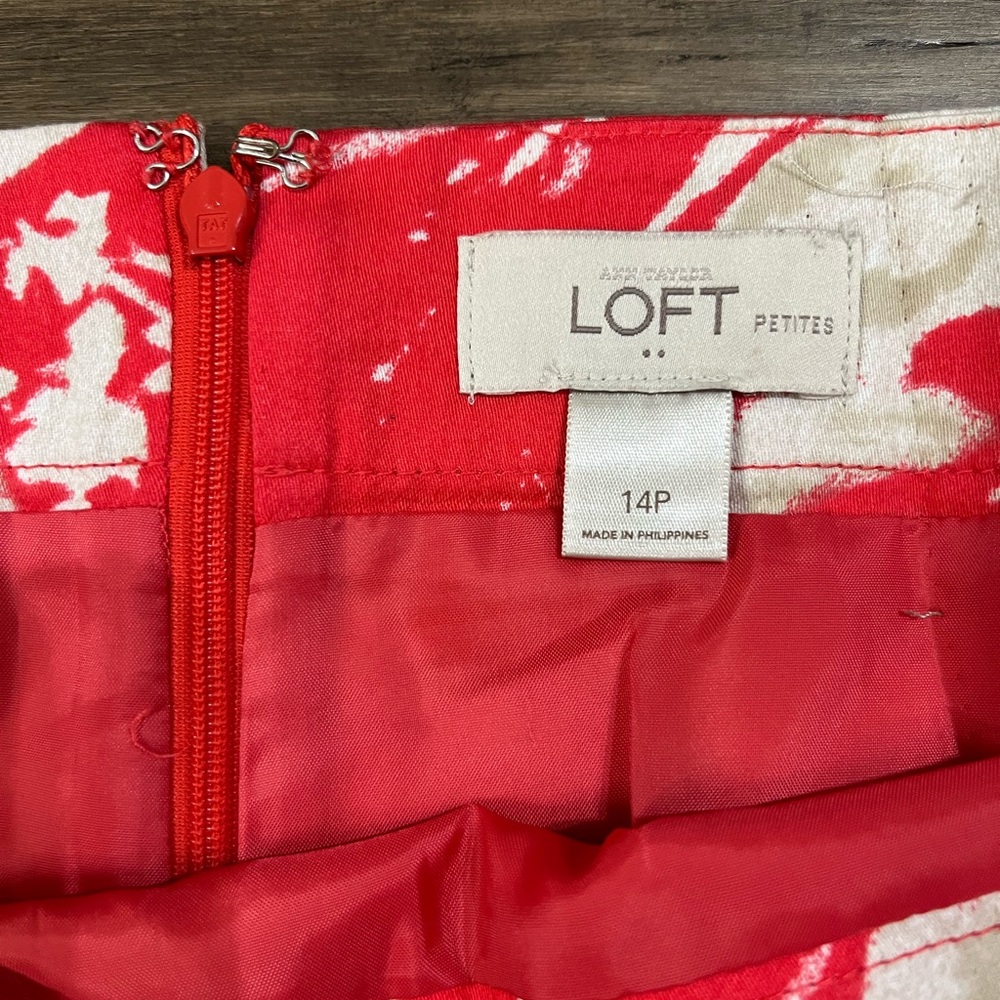 Ladies Ann Taylor LOFT Hawaiian floral skirt 14p - Picture 2 of 6